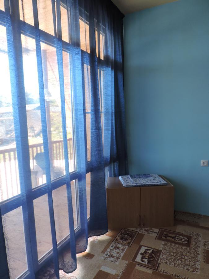 Guesthouse U Moti New Athos ภายนอก รูปภาพ