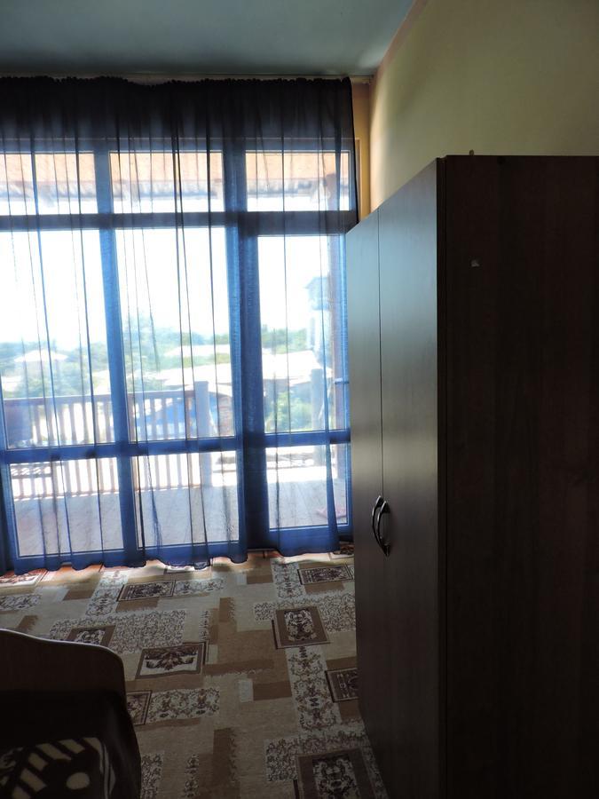 Guesthouse U Moti New Athos ภายนอก รูปภาพ