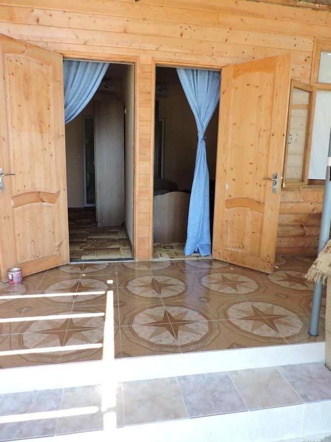 Guesthouse U Moti New Athos ภายนอก รูปภาพ