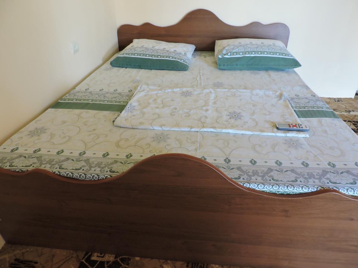 Guesthouse U Moti New Athos ภายนอก รูปภาพ