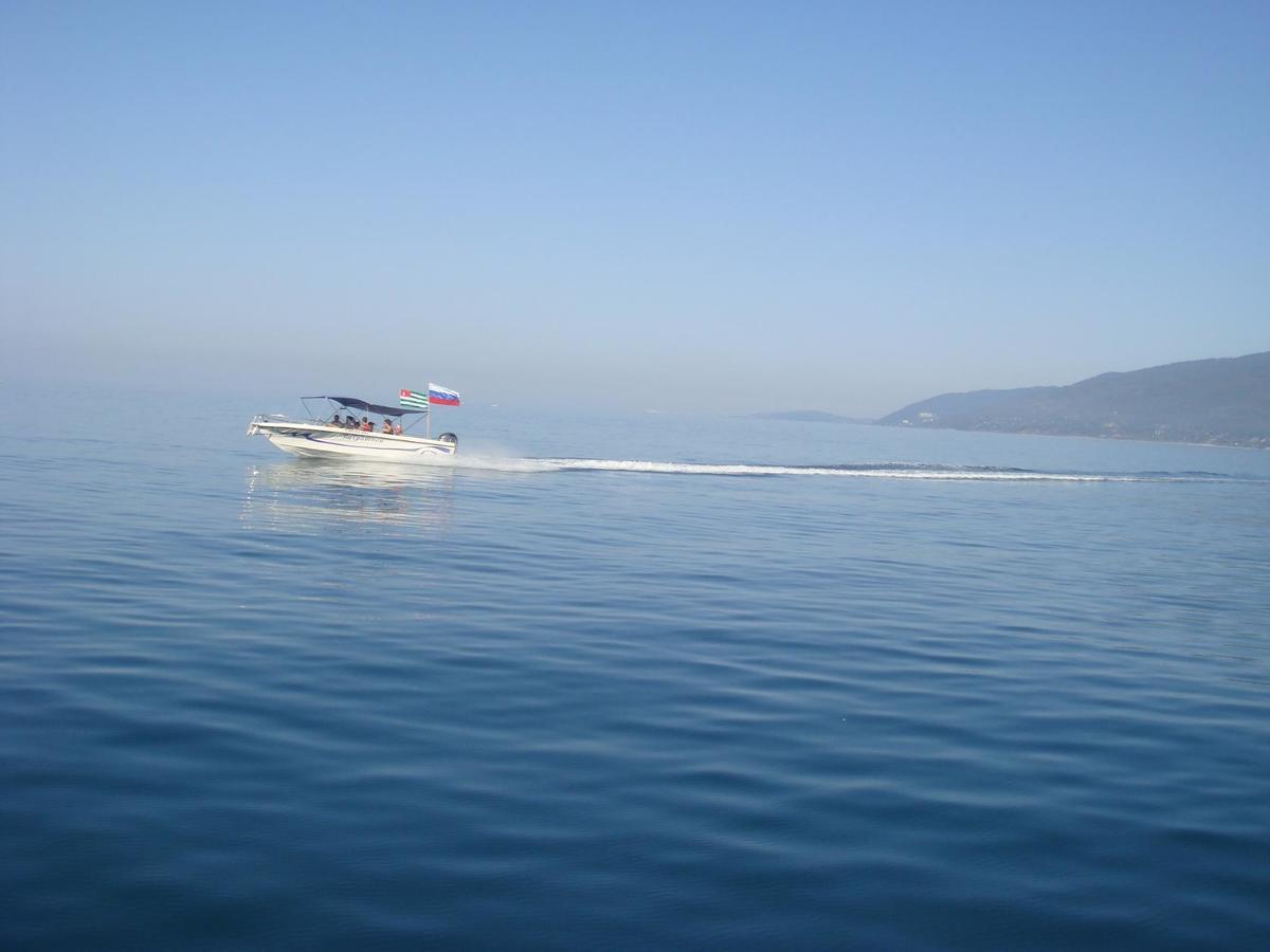 Guesthouse U Moti New Athos ภายนอก รูปภาพ